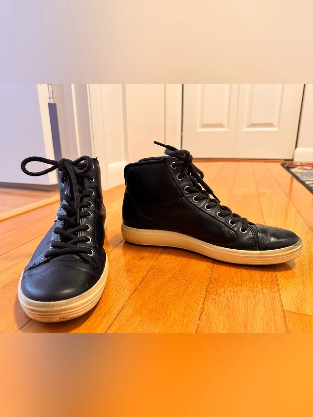Ecco- Black High-Top Leather Sneakers